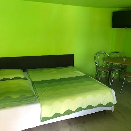 Kurtaserska 3316/103b Apartmán *
